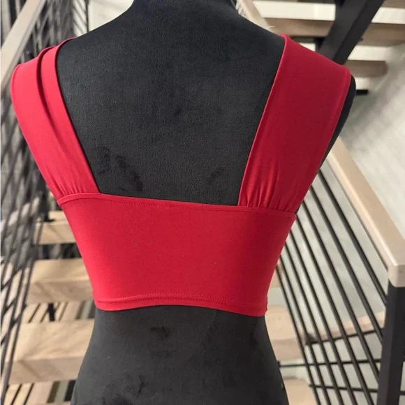 New Crisscross Halter Red Crop Top size XS - Picture 6 of 6